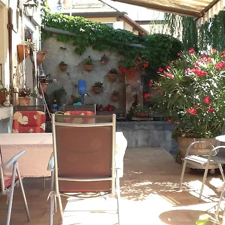 La Tourelle Bed & Breakfast *