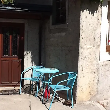 La Tourelle Couette-café Tartegnin