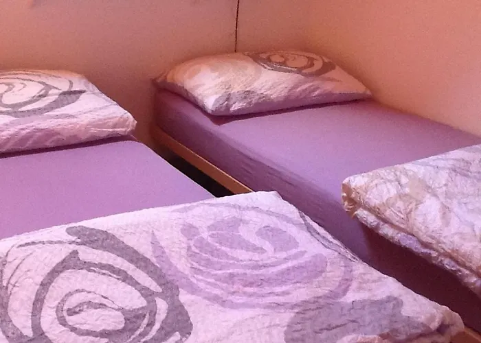 拉托里尔住宿加早餐旅馆 Tartegnin