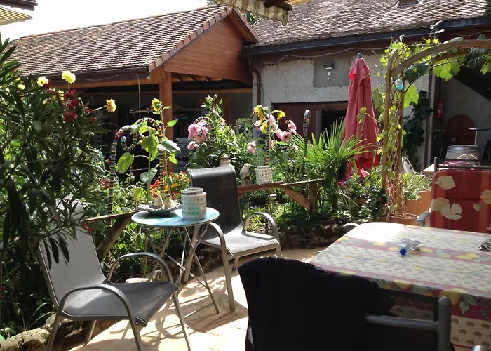 Couette-café La Tourelle Tartegnin