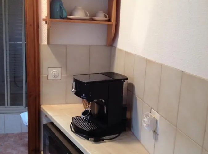 La Tourelle Nocleg ze śniadaniem 3*